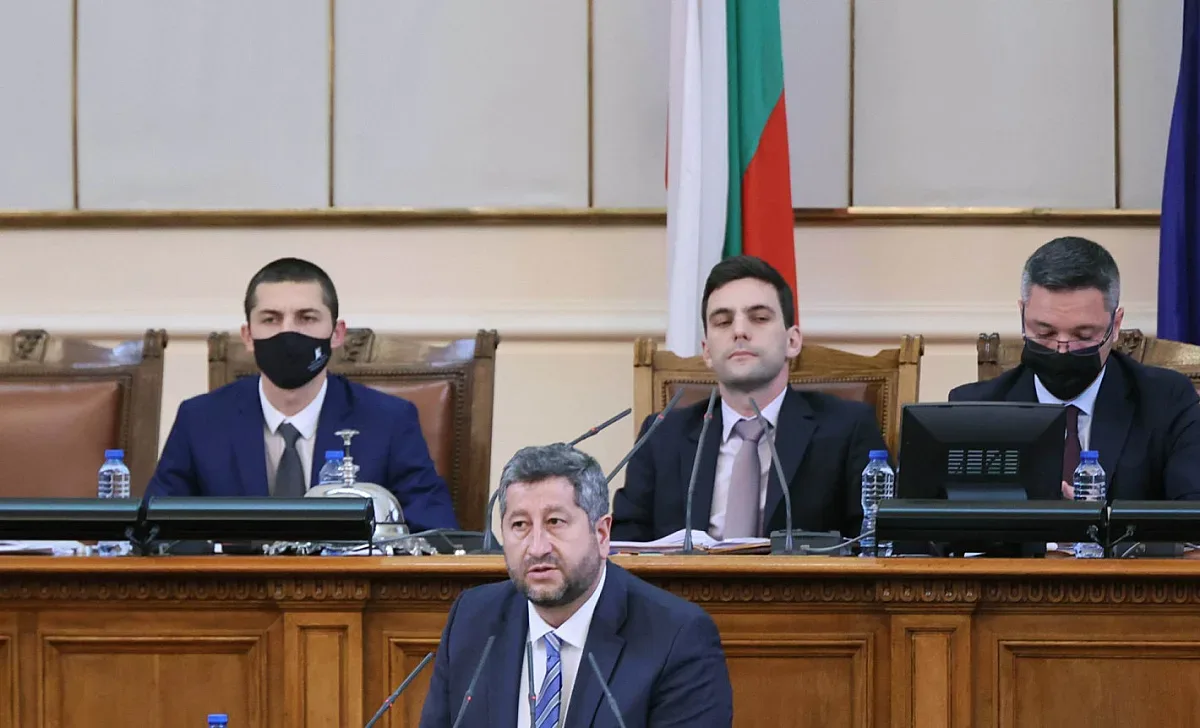 Какъв ни е Путин? Голям скандал в парламента