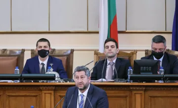 Какъв ни е Путин? Голям скандал в парламента