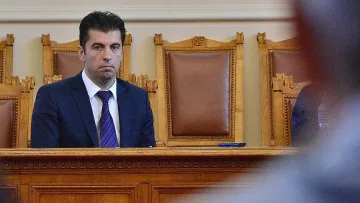 Кирил Петков изброи греховете на Стефан Янев