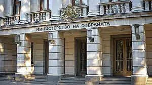 Важно уточнение от МО: Не е обсъждано да даваме самолети на Украйна