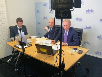 Кючюк: АЛДЕ иска още по-тежки санкции срещу Русия