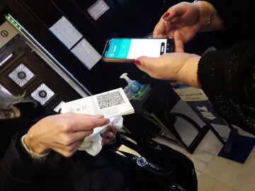 Обрат! МОН отменя сертификата