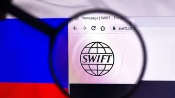 7 руски банки аут от SWIFT. Какво забрани Путин на руснаците