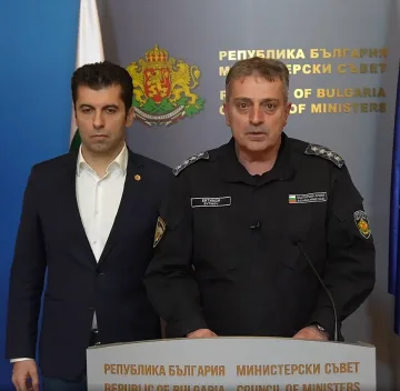 Какво предприе армията ни? Говори началникът на отбраната