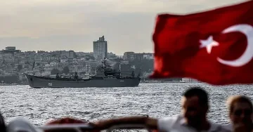 Турция призна, че има война. Слага Босфора под контрол