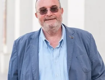 Адвокат предоставя кантората си за бежанци от Украйна