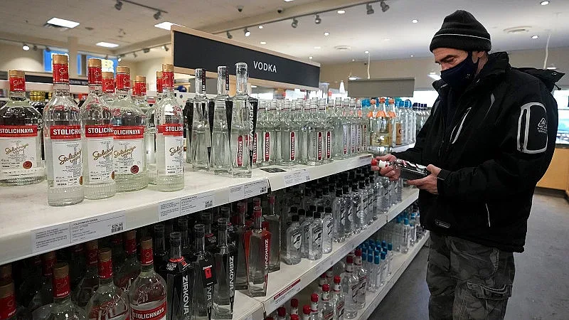 Руската водка стана жертва на войната, изчезва от магазините