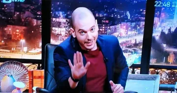 Цитиридис избълва глуповат хумор за войната. Шегите му