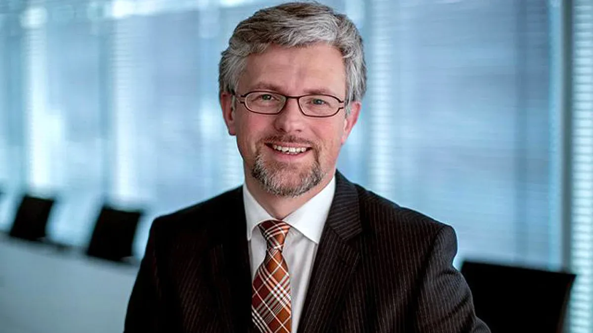 Украински дипломат: Поканата за преговори не е капитулация