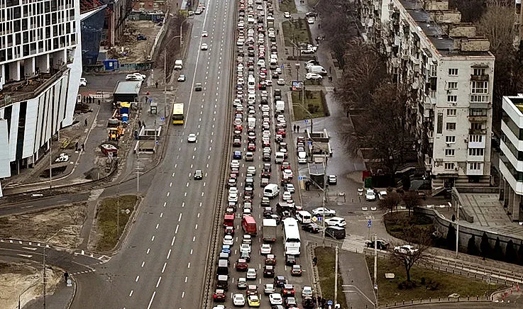 Евакуираме българи, отваряме хотели за бежанци (ОБЗОР)