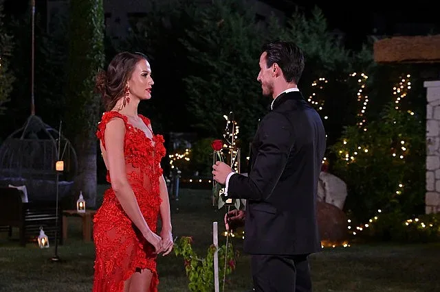 Красавица от "Ергенът" проговори за Ицо Стоте манекенки