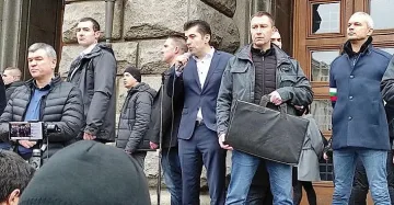 Петков на протеста: Стига сме се делили на сто различни парчета