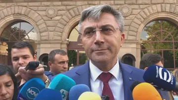 ДПС осъди признаването на ДНР и ЛНР.Иска обща позиция на парламента