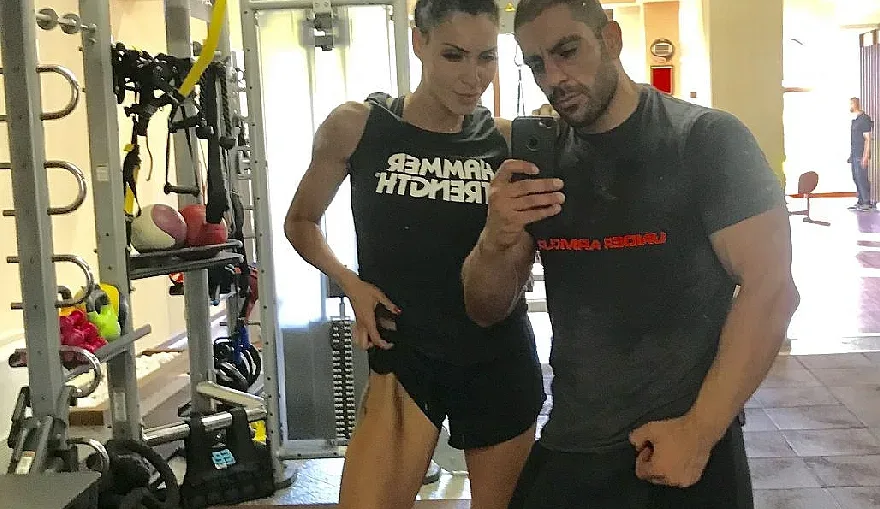 "Ергенът" - прости хора и сеир. На кого е присъдата