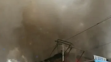 Пожар в центъра на София, загинали са две жени!