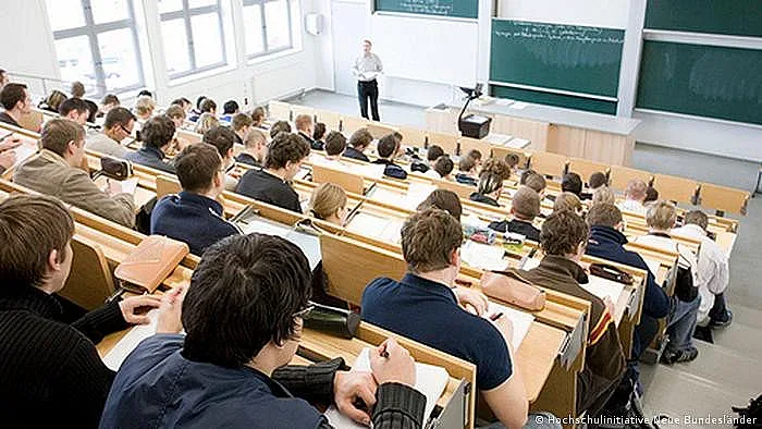 Обрат с таксите в университетите