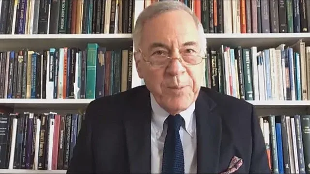 Има ли балон с имотите у нас? Говори бащата на валутния борд