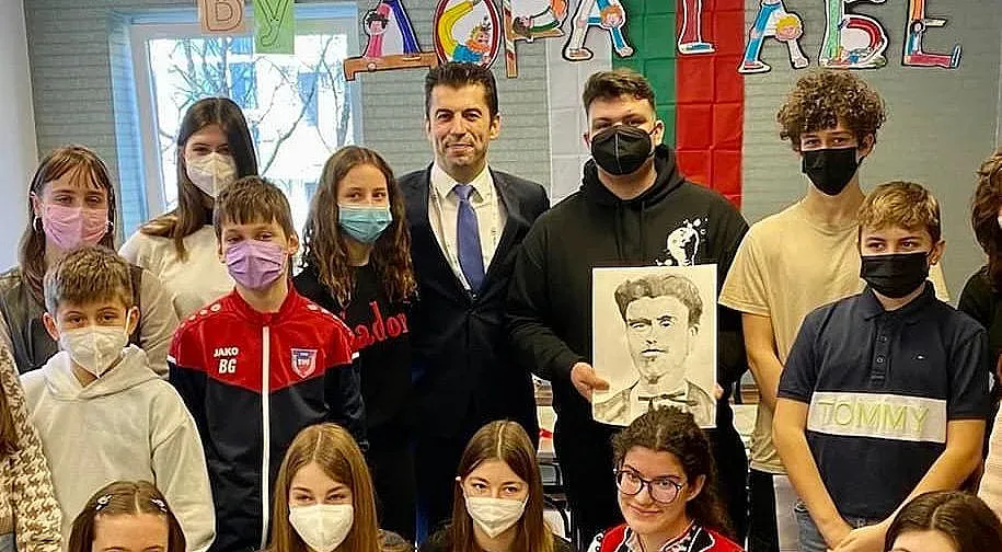 Петков почете Левски заедно с българчета в Германия