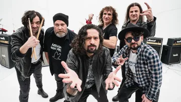 За ужас на Митко Щерев! Супергрупата на Врабевски с шоу в Париж