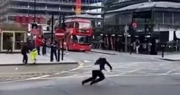 Пълен шок! Какво прави вятърът в Лондон