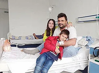 Борбата за живот продължава: Самотен баща има нужда от помощ