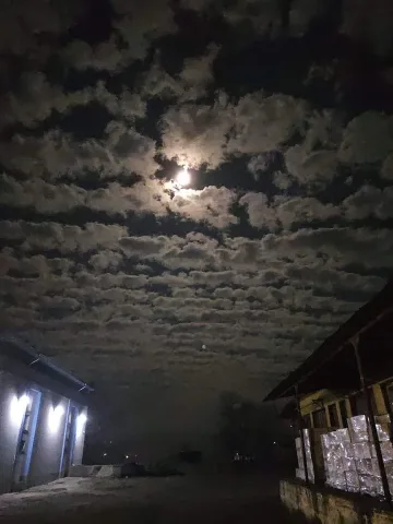 Приберете всичко от балконите, синоптици вещаят голяма опасност