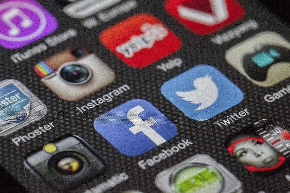 Facebook ще плати 90 млн. щ. долара, защото следи потребителите