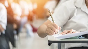Удължават Коледната ваканция, родителите стиснаха зъби