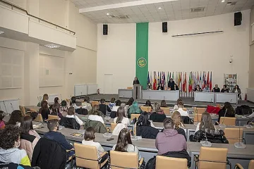 Млади журналисти правят празничен вестник в Стара Загора