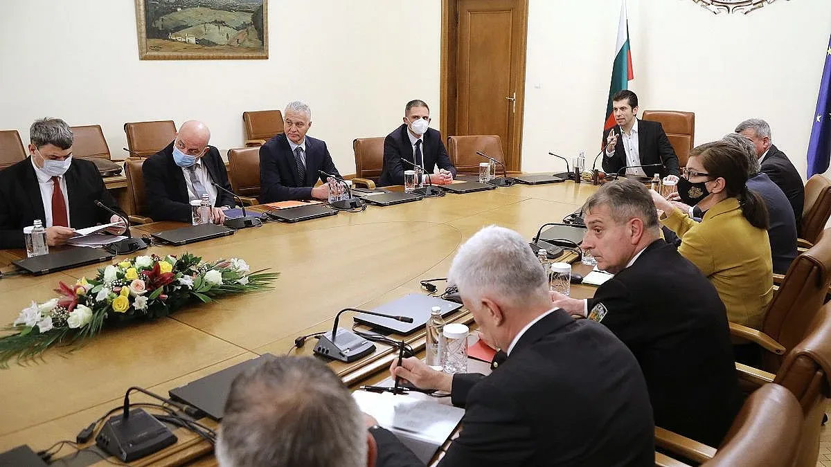 Премиерът свика спешна сбирка! Причината