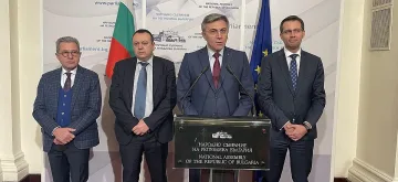 Мустафа Карадайъ дава Асен Василев на прокурор