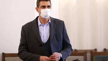 Пада ли мораториумът? Говори новият шеф на КЕВР