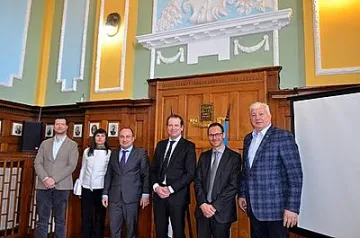 Иновативно STEM обучение в 10 пловдивски училища