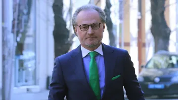 Лозан Панов се връща във Върховния административен съд