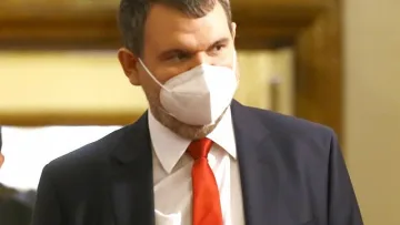 Пеевски: "Просто Киро" се превръща в слуга на олигарха Прокопиев