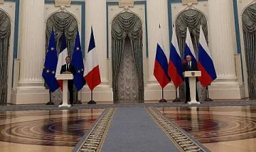 Путин предупреди Макрон какво ще  стане при война