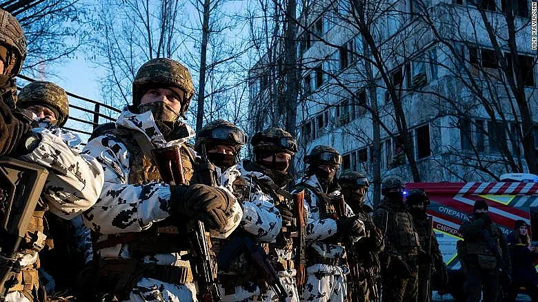 Украйна прати хиляди военни в Чернобил, за какво се готвят