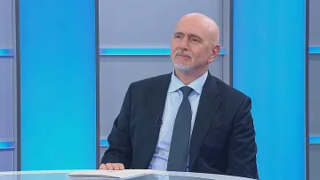 Влакът стига с час по-бързо до морето, кога ще стане