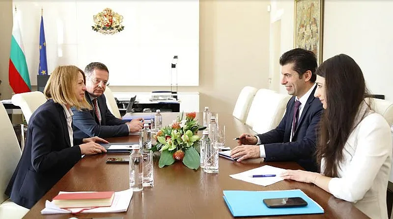 Петков прие Фандъкова, говориха за метрото и за детски градини