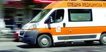 Хвърчат линейки! Опасна ли е неприятната миризма в столицата