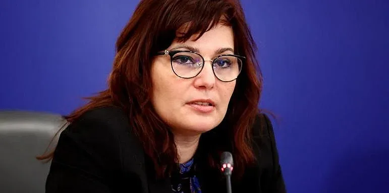 Нова стратегия: Как ще убеждават хората да се ваксинират