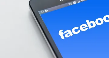 Facebook регистрира спад в броя на дневните си потребители за първи