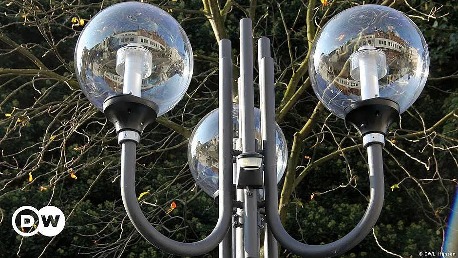 Ето кой докара златните лампи на София