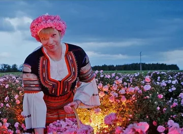 Скандал! Джендъри позират като модели на Майстора, държавата плаща