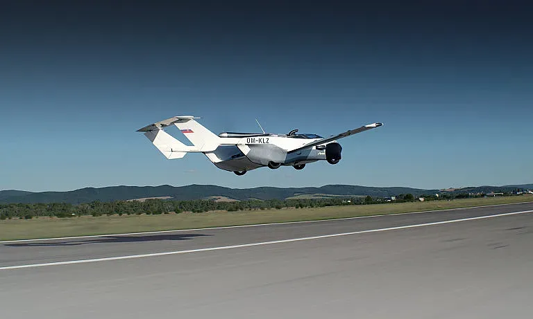 Летящ автомобил не е фантазия! Ще е на пазара до 1 година