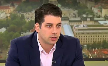 Пеканов с откровение за европейските икономисти. Трудни решения