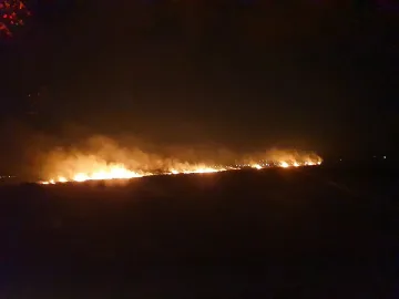 Огромен пожар - огънят застига електроцентралата на бивш министър