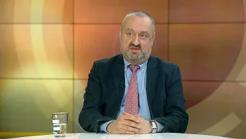 Следовател зове Кирил Петков да каже кои 20 души са корумпирани