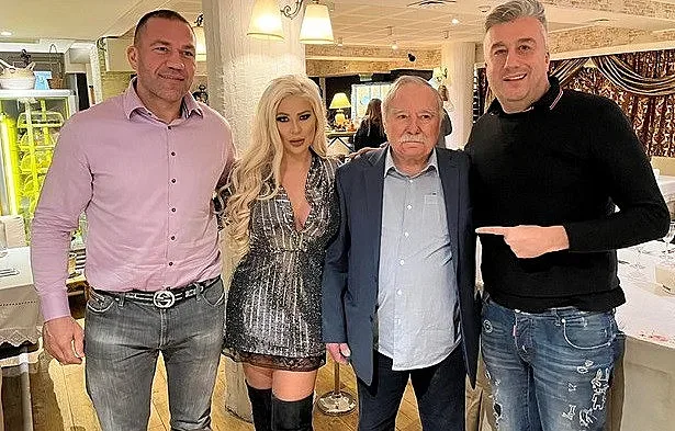 Връща ли се Андреа в обятията на Кобрата