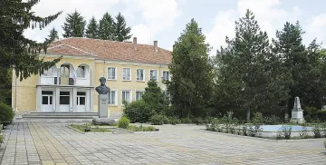 Германците луднаха по великотърновско село. Защо?